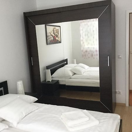Adam'S Apartment And Free Parking 부다페스트 외부 사진