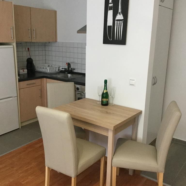 Adam'S Apartment And Free Parking 부다페스트 외부 사진