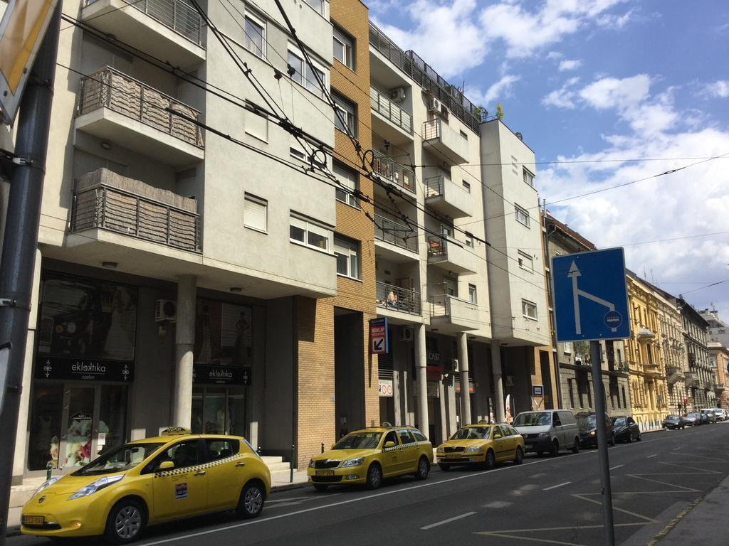 Adam'S Apartment And Free Parking 부다페스트 외부 사진
